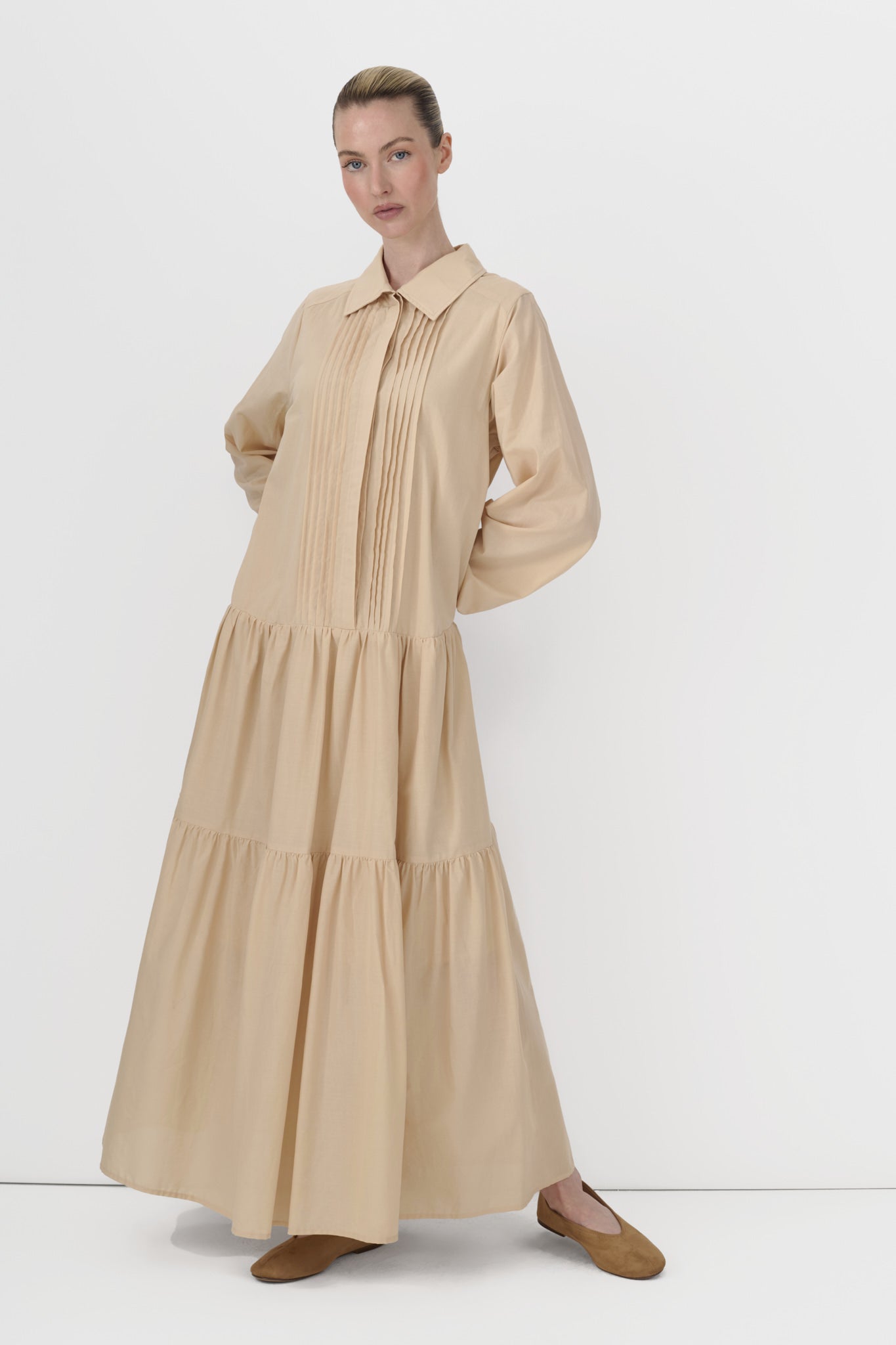 beige