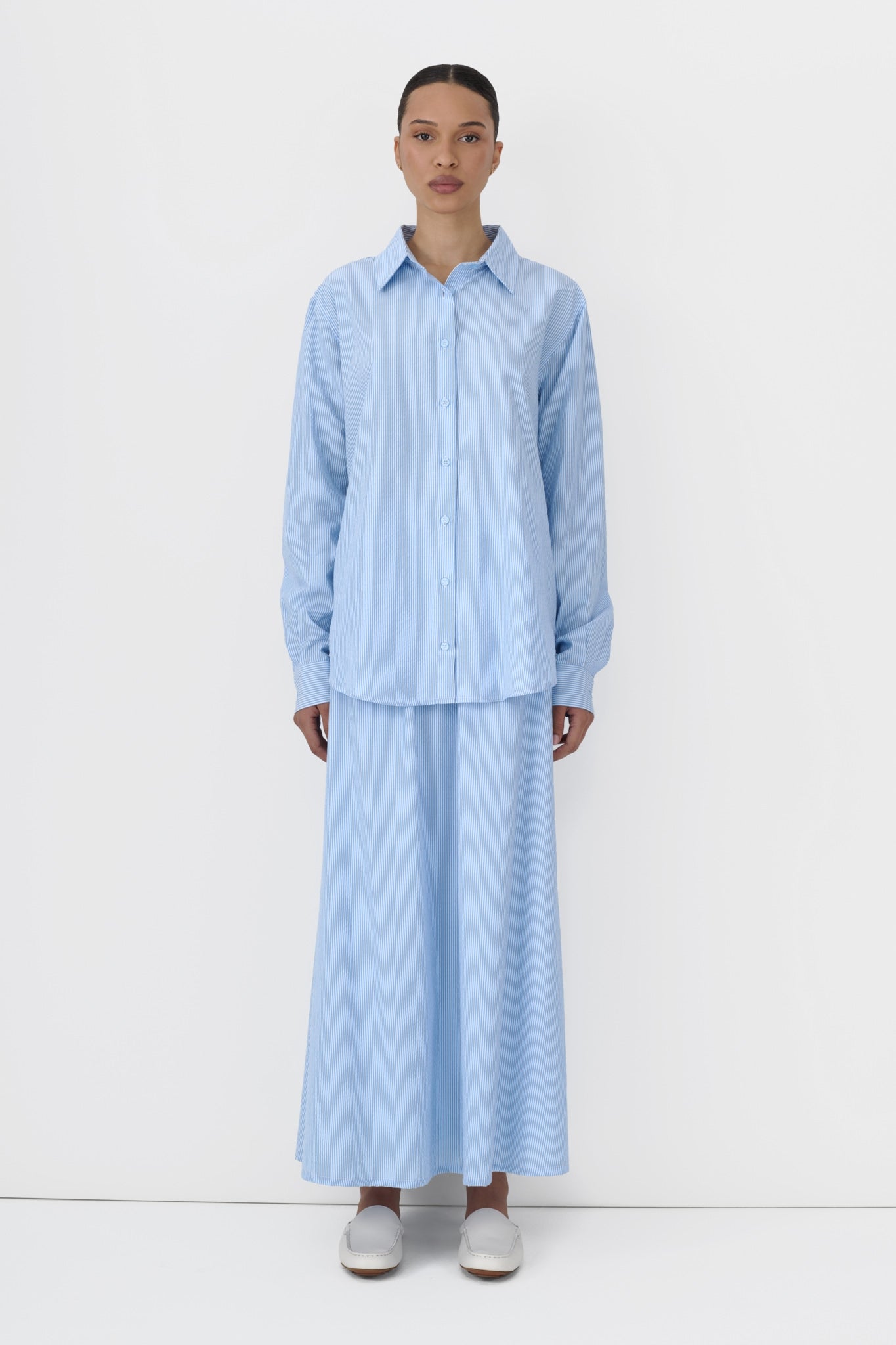 blue/white