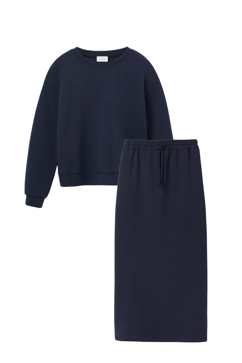 MIDNIGHT SWEATSKIRT SET