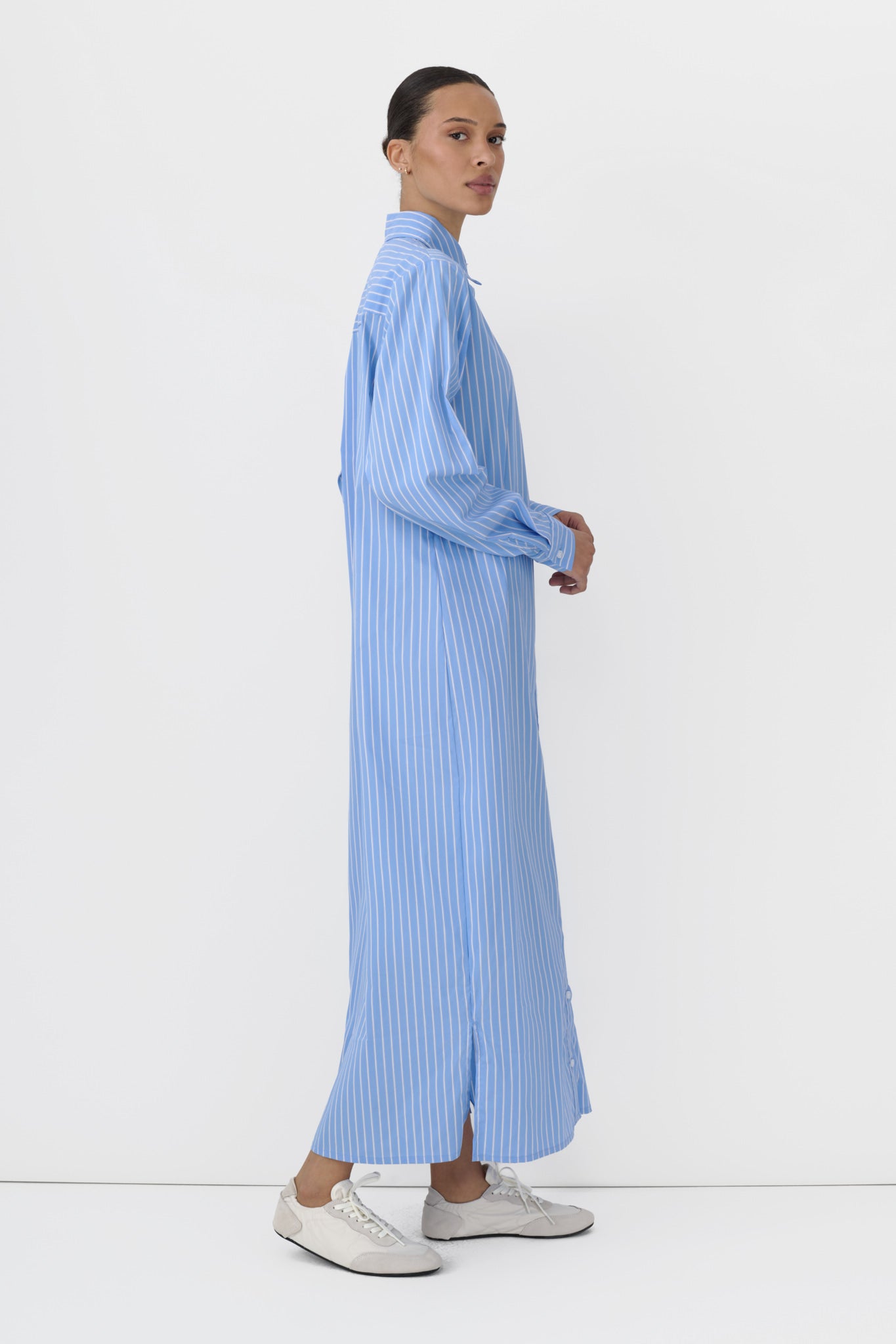 blue/white