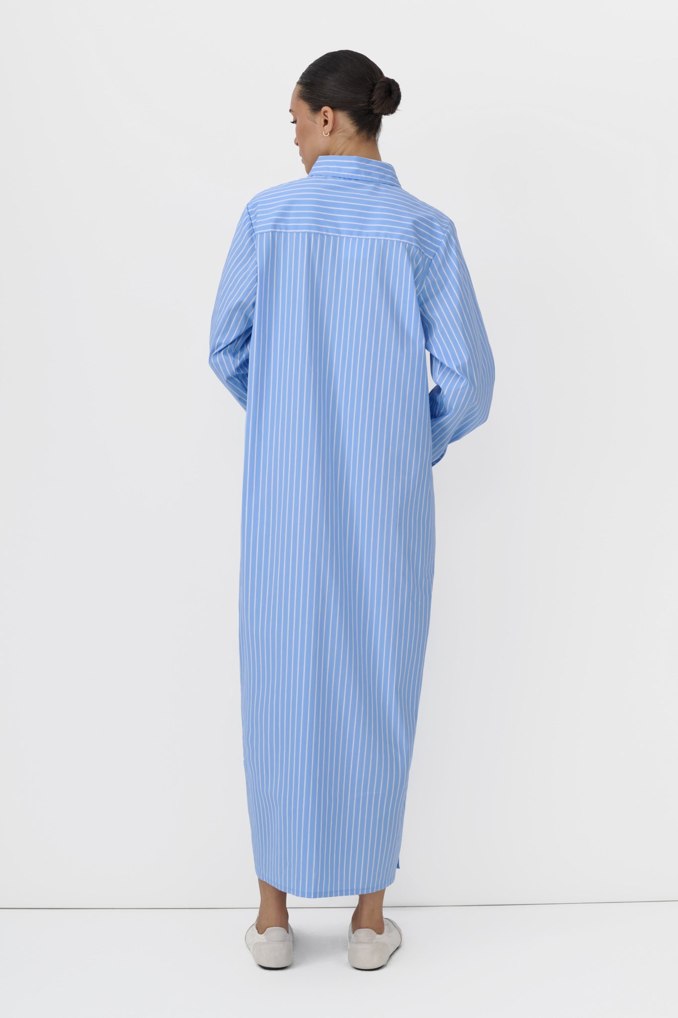 blue/white