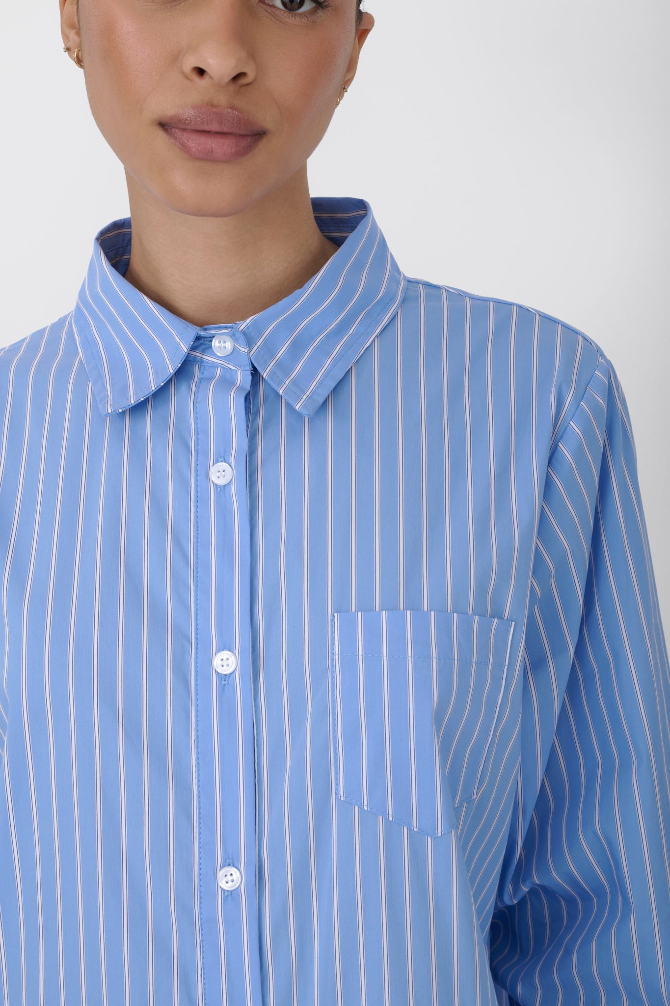 blue/white