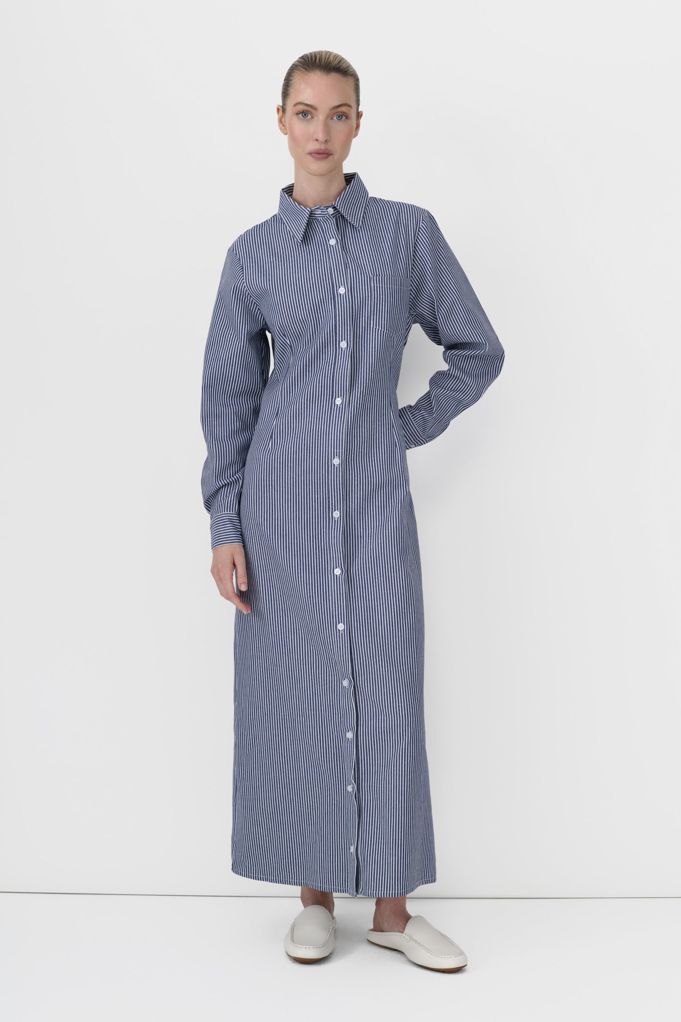 navy/white
