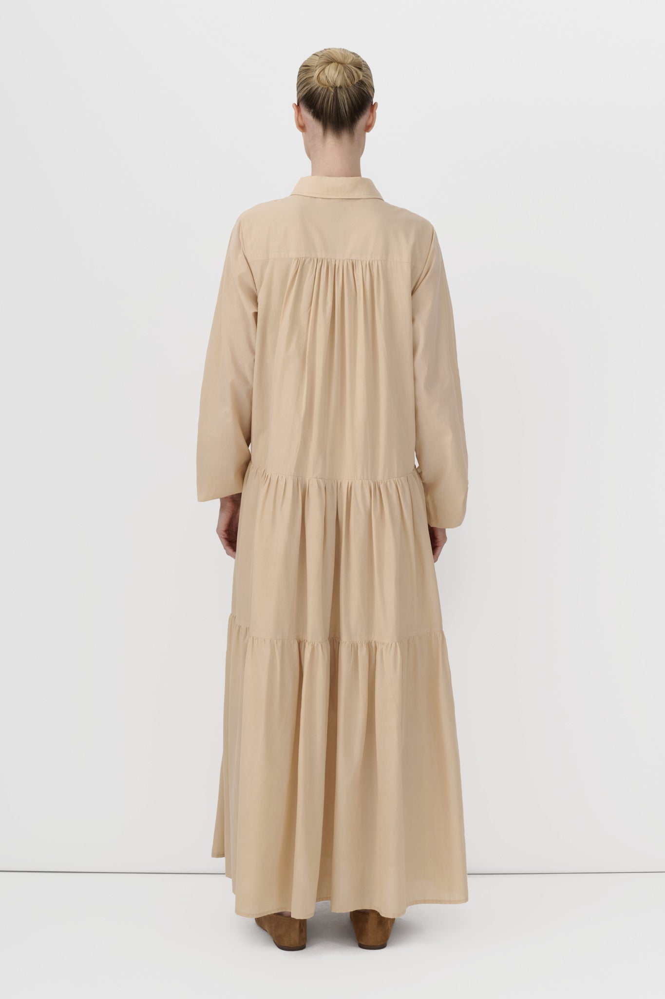 beige